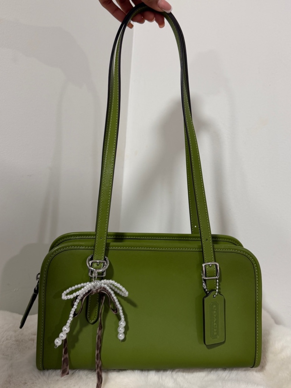 Coach Dark Lime Green Leather
Swing Zip Shoulder Bag - Picture 2 of 6